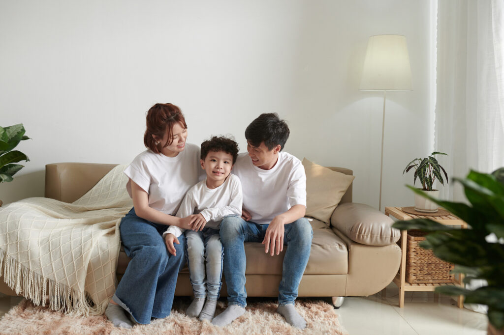 Emotional Intelligence for Effective Parent-Child Communication: Strengthening Bonds at Home  